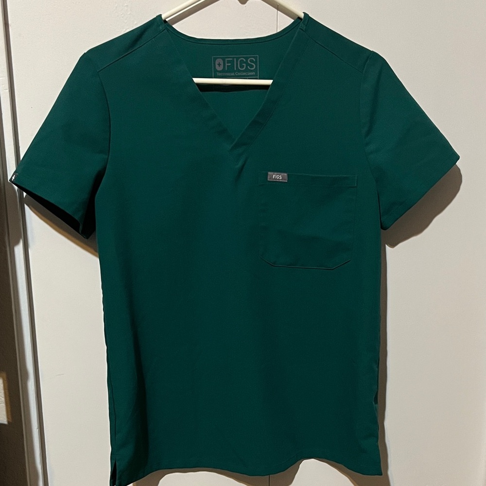 Figs Green V-Neck Top short sleeve
